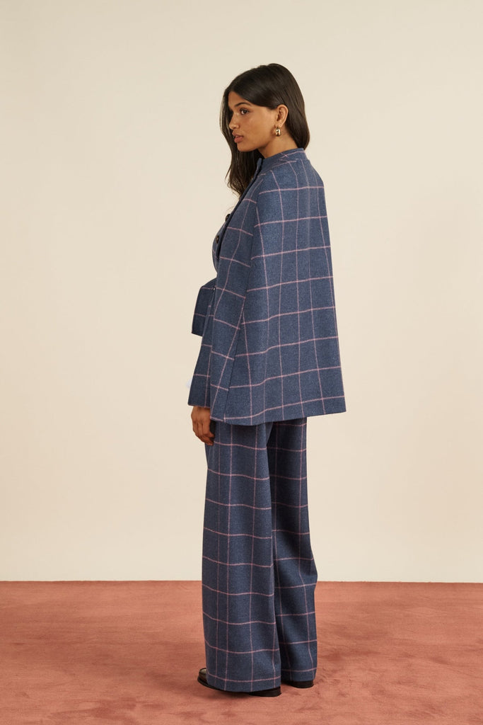 Clery Cape - Maria de la Orden