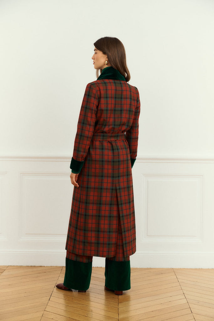 Grape Coat - Maria de la Orden